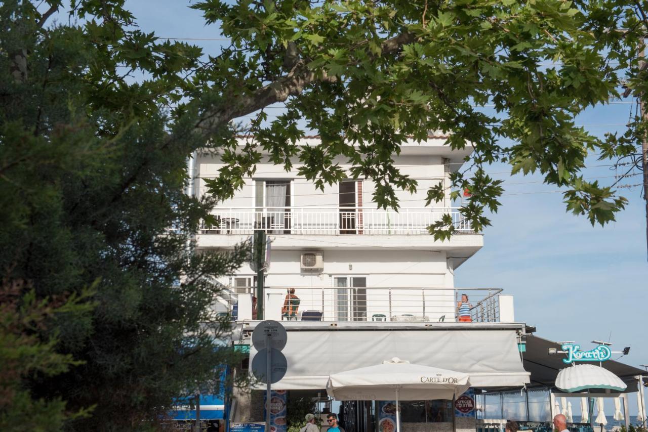 Gold Sand Apartments ปาราเลียกาเตอรีนิส ภายนอก รูปภาพ