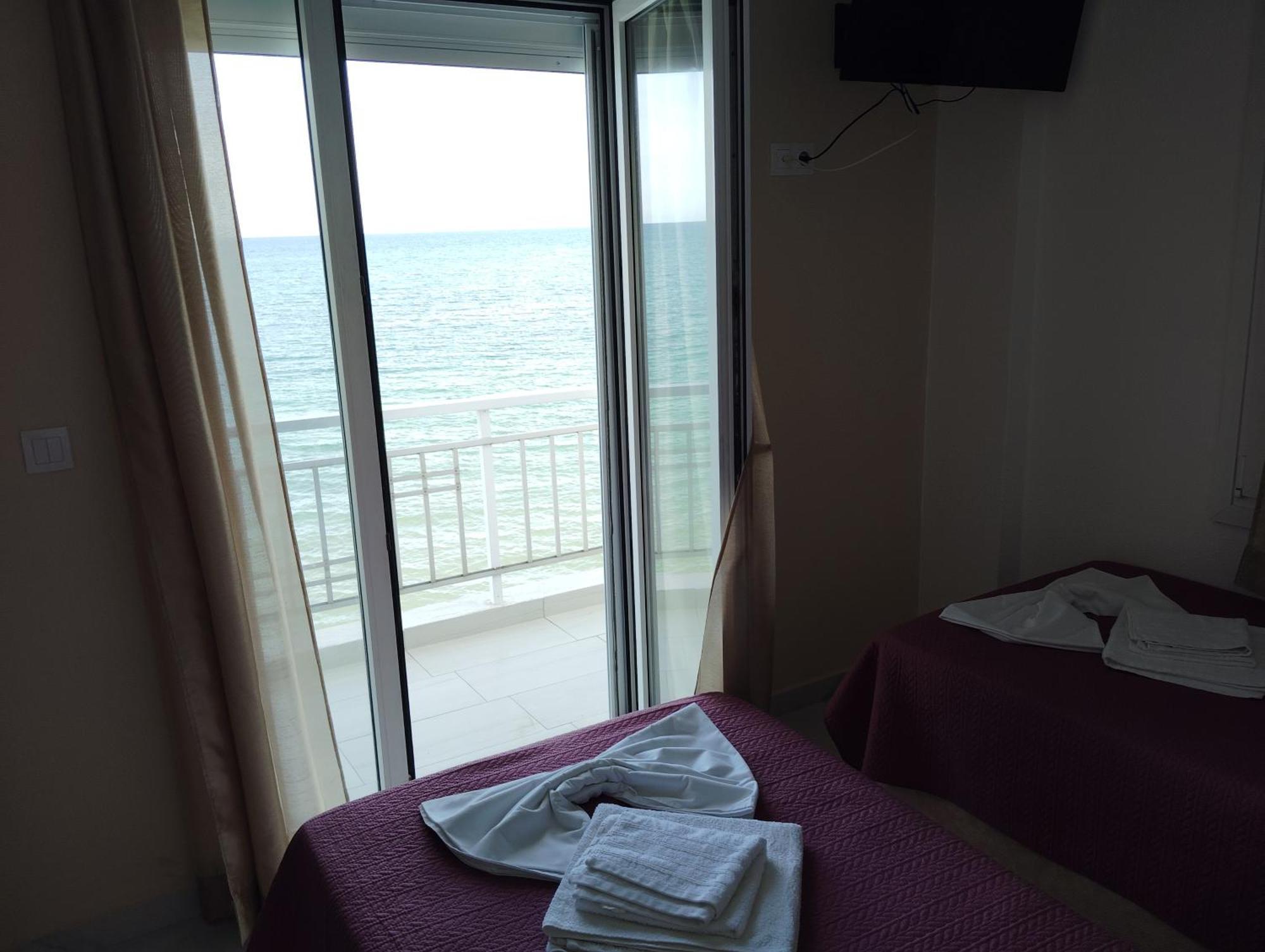 Gold Sand Apartments ปาราเลียกาเตอรีนิส ภายนอก รูปภาพ